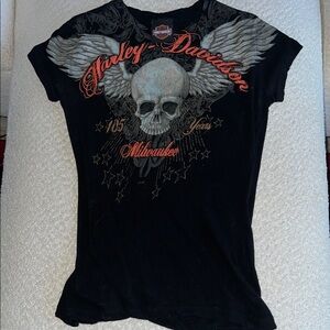 Harley-Davidson Black Tee with Skull and Wings 105 years Milwaukee